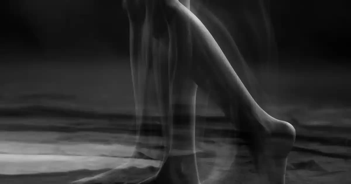 Peter Thomas Roth Retinol Fusion PM Göz Kremi ile Göz Çevresi Gençliği ve Işıltısı Koruma