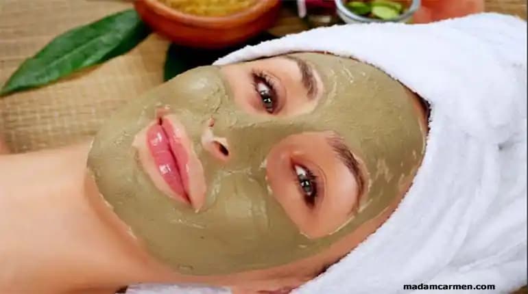 Gözenekleri Küçültmek İçin Etkili Maskeler ve Cilt Bakım İpuçları