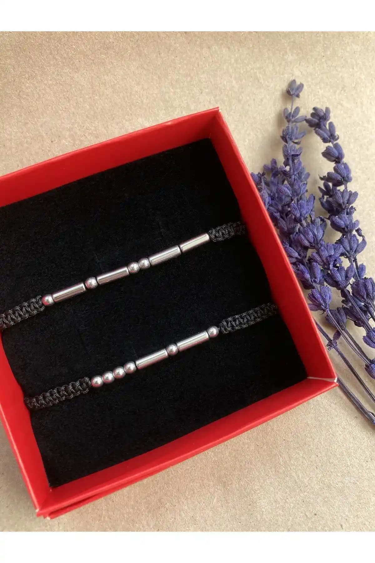 AidaAstrid Hematit 2'li Doğal Taş Mors Alfabesi Bileklik Seti Şık ve Anlamlı Tasarım