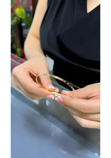 Altın Bilezikler Karşılaştırması: Kuyumcu Nurettin ve T51 Tuğrul Modelleri Analizi