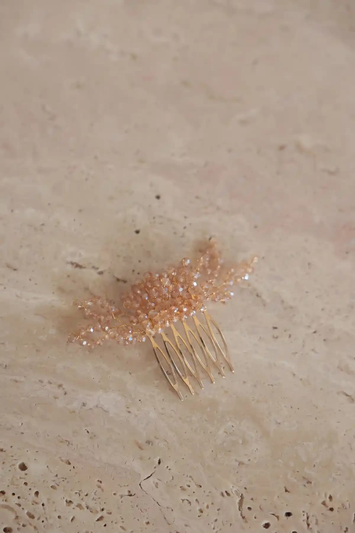 İstoria Bridal Vizon ve Gold Nişan Saç Aksesuarı Zarif ve Şık Tasarımıyla Öne Çıkıyor