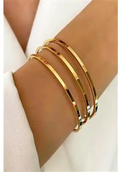 Kadınlar İçin Paslanmaz Çelik 3'lü Bilezik Seti Şıklık ve Güvenlik Sunar