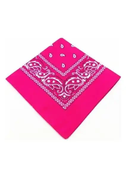 Melek Kare Bandana Fular: Şık ve Çok Yönlü Aksesuar Seçeneği