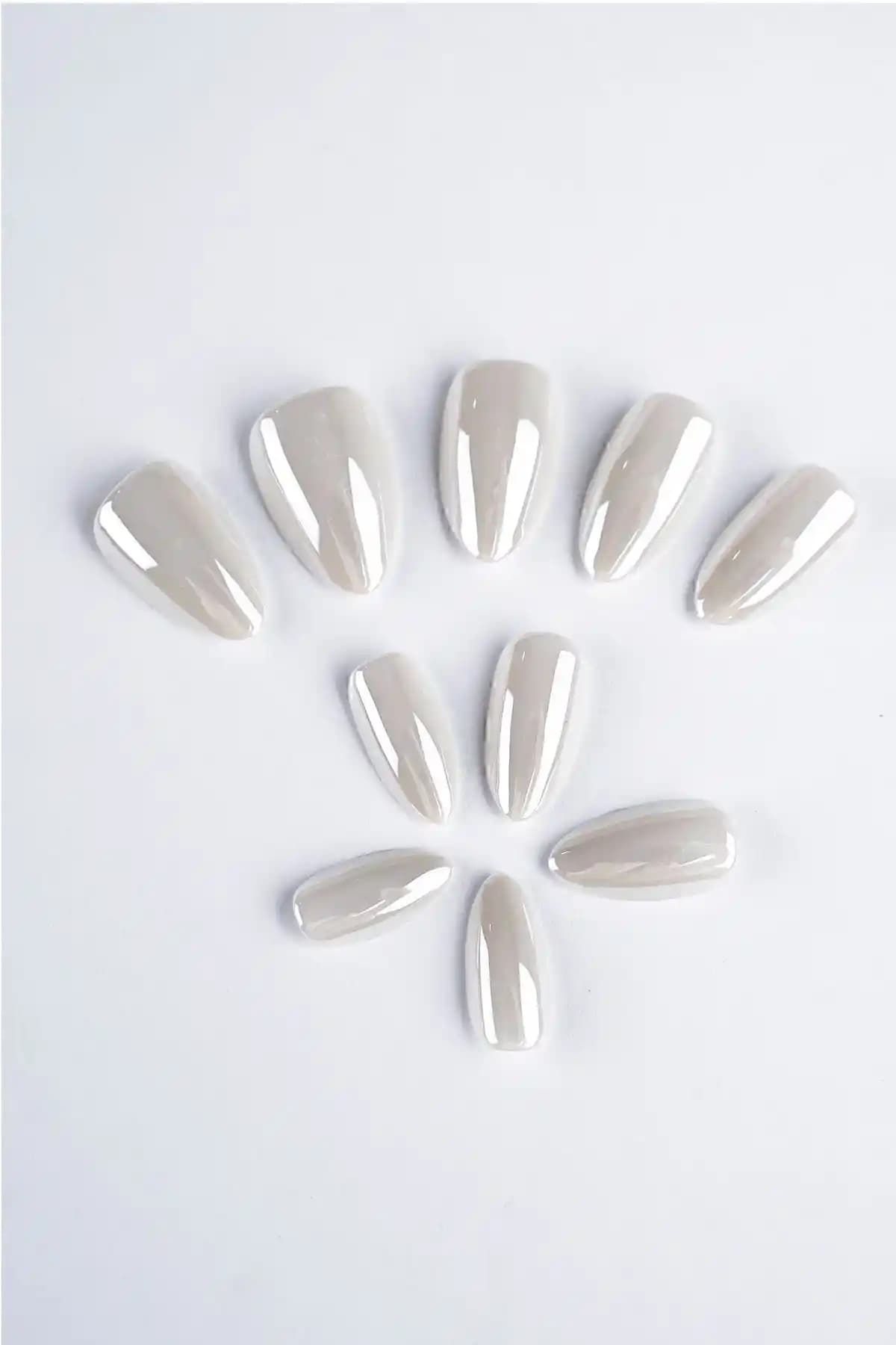 POP Beauty Takma Tırnak Seti ve Yapıştırıcı ile Doğal ve Şık Tırnaklar