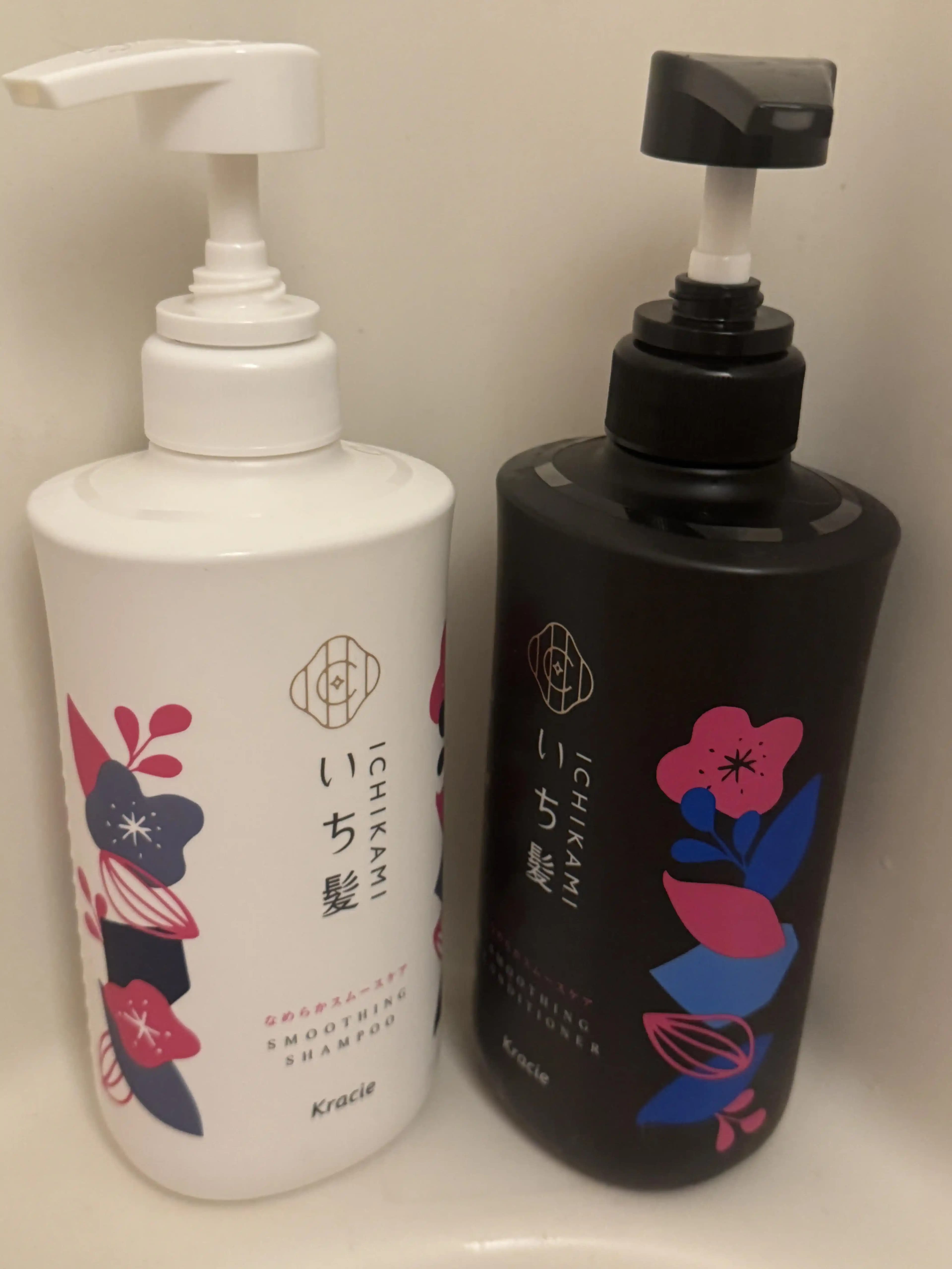 Ichikami Smoothing Şampuan ve Saç Kremi: Silikonların Saç Bakımındaki Etkileri ve Kullanıcı Deneyimleri