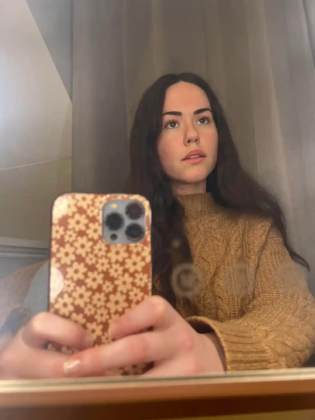 Kaş Kalınlığı Tercihinde Denge ve Yüz Estetiğine Uygun Şekillendirme Yöntemleri