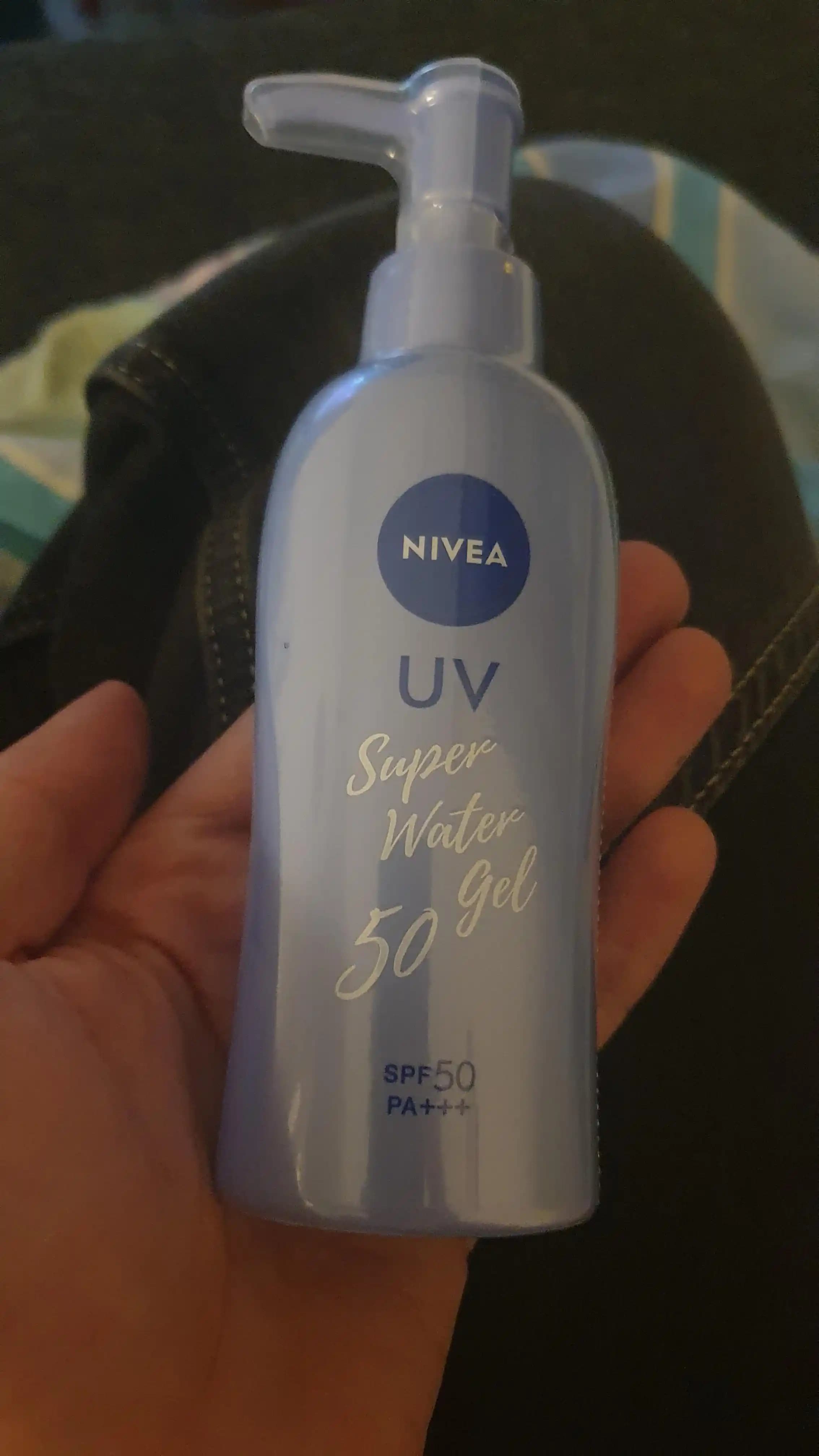 Nivea Japan Super Water Gel ve Benzer Güneş Kremleri: Özellikler ve Kullanıcı Deneyimleri