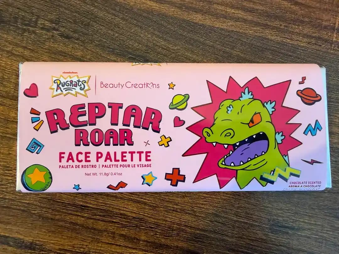 Reptar Bar: Rugrats Temalı Kozmetik ve Çikolata Ürünlerinin Özellikleri ve Popülerliği