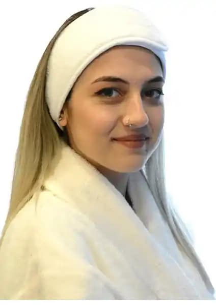 Anera Towel Saç Bandı: Çok Yönlü Kullanım ve Yüksek Kalite ile Konfor Sunar