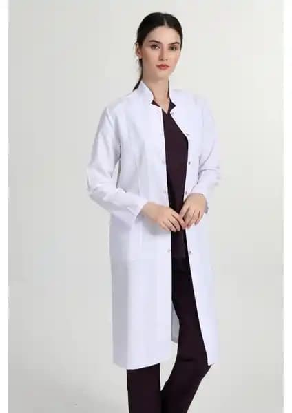 Başak Kadın Tesettür Önlüğü Hakim Yaka ve Alpaka Kumaş ile Şıklık ve Dayanıklılık