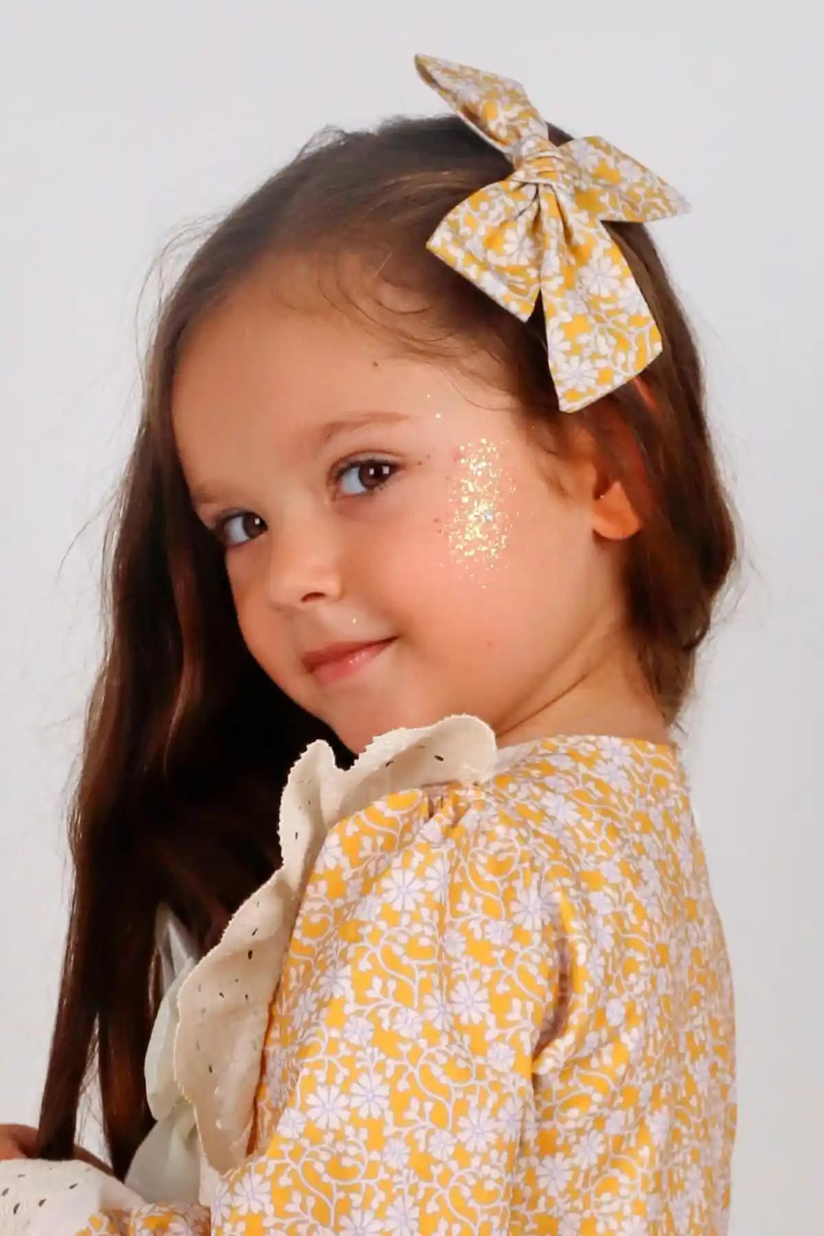 Çocuklar İçin Güvenli ve Renkli Jel Far Ürünü Analizi ve Değerlendirmesi