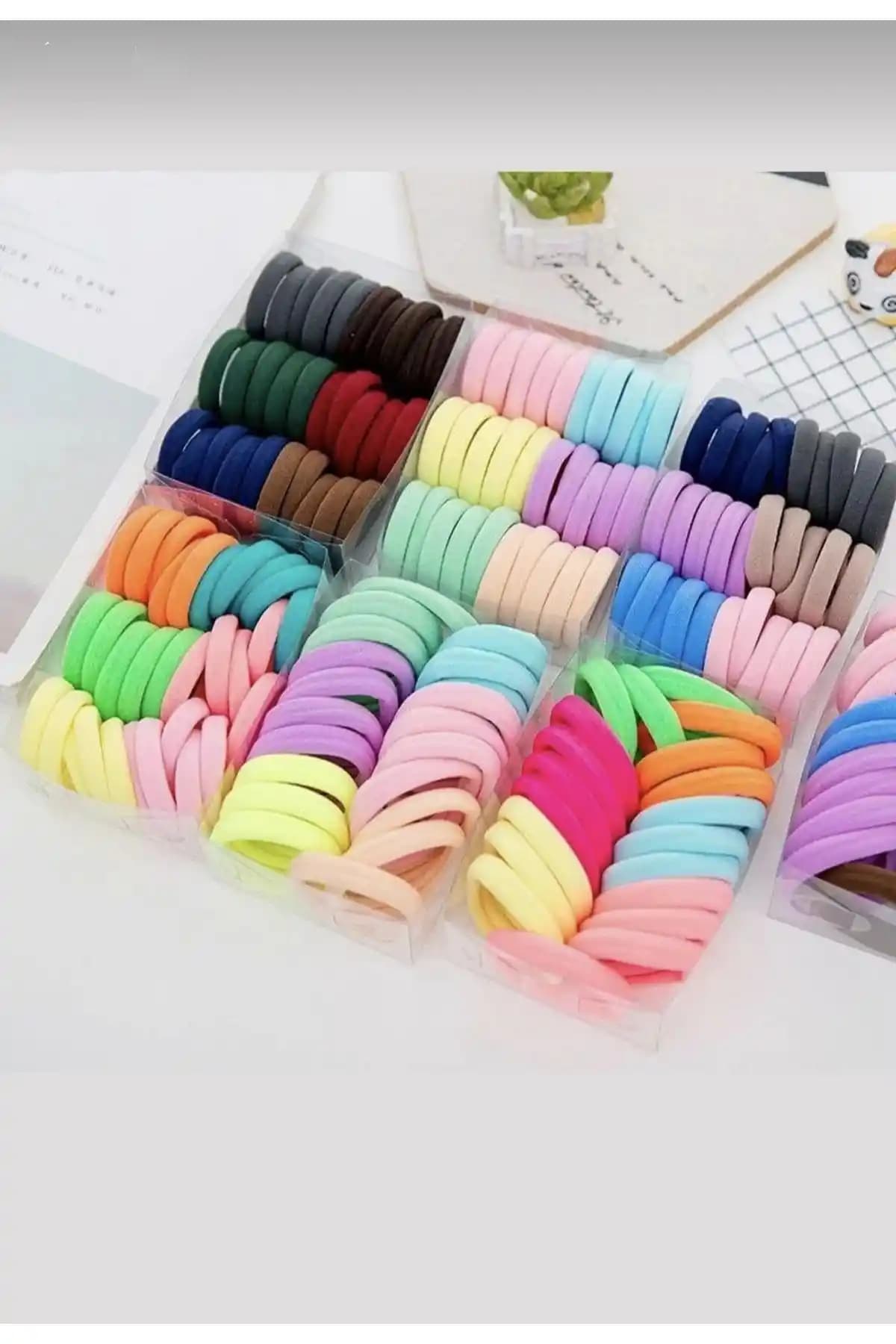 Monalisa Kadın 100'lü Renkli Saç Lastik Toka Seti Şıklık ve Fonksiyonellik Sunar