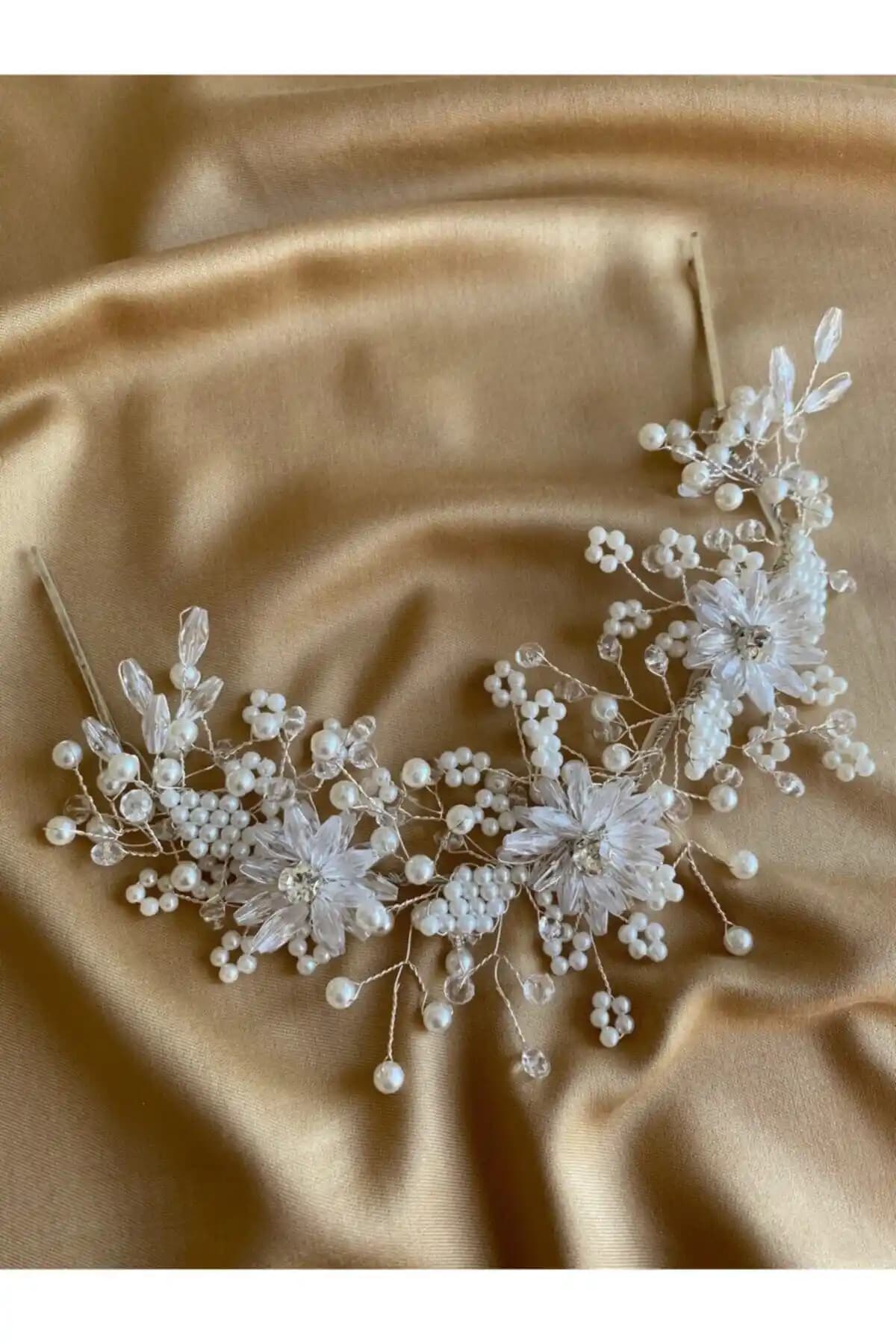 Hedef Bijuteri İncili ve Taşlı Saç Aksesuarı Gelin ve Nişan Düğünleri İçin Şık Tasarım