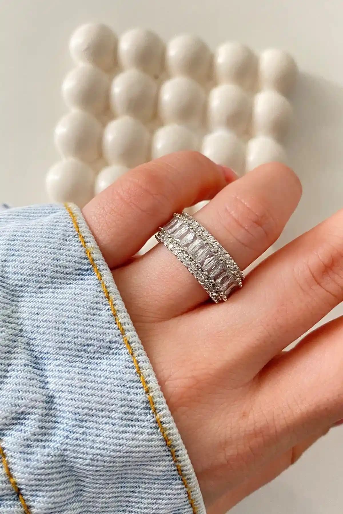 Ressia Baget Zirkon Taşlı Ayarlanabilir Çelik Yüzük: Modern ve Şık Takı Seçenekleri