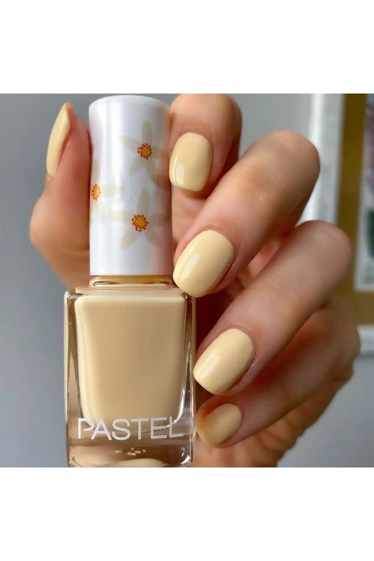 2025'te Yaz Enerjisi Tırnaklarınızda: Pastel Oje 343'ün Büyüsü