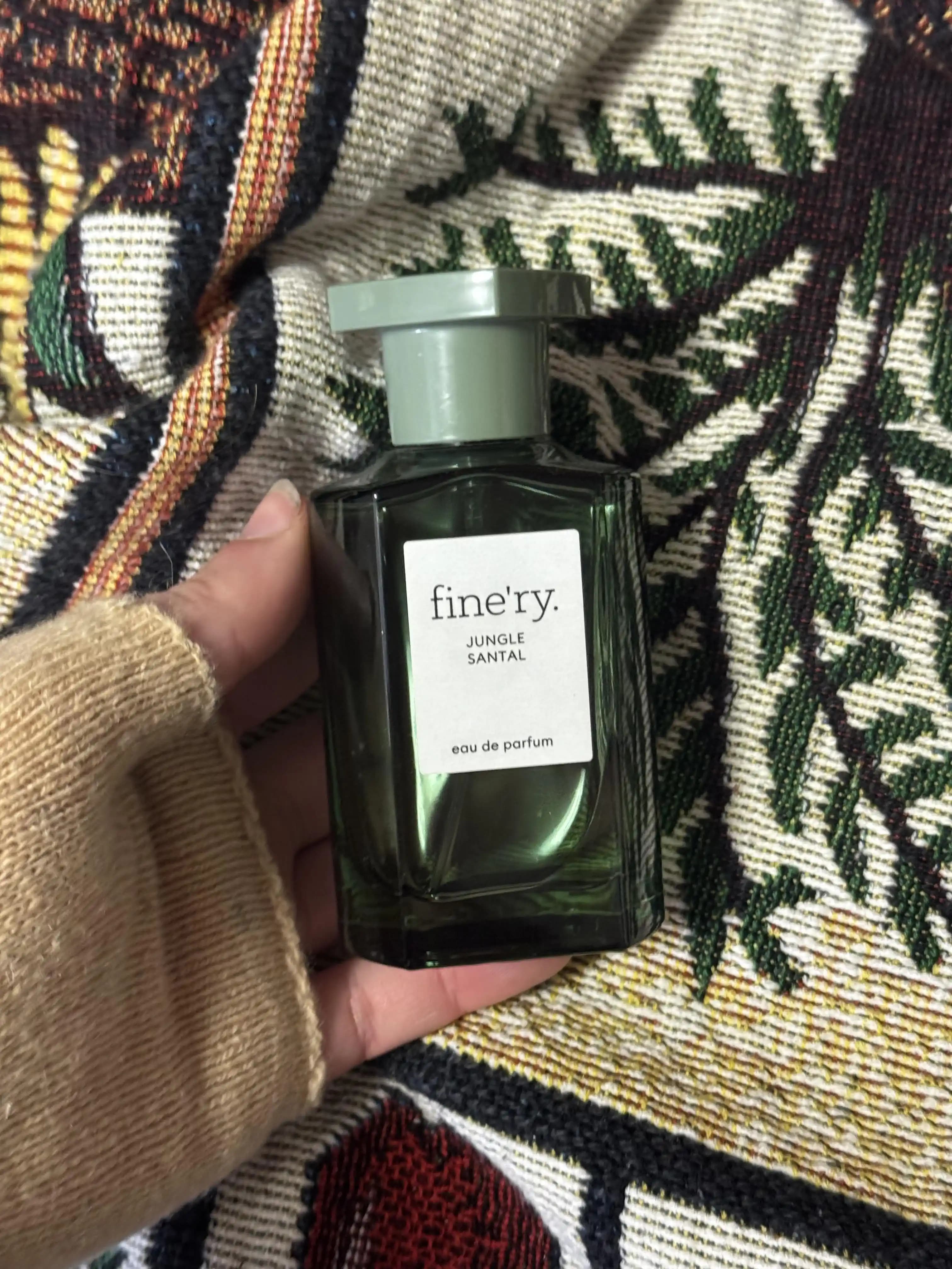 Parfümlerde Sandal Ağacı Notalarının Turşu Kokusu Algısı ve Vücut Kimyasının Rolü