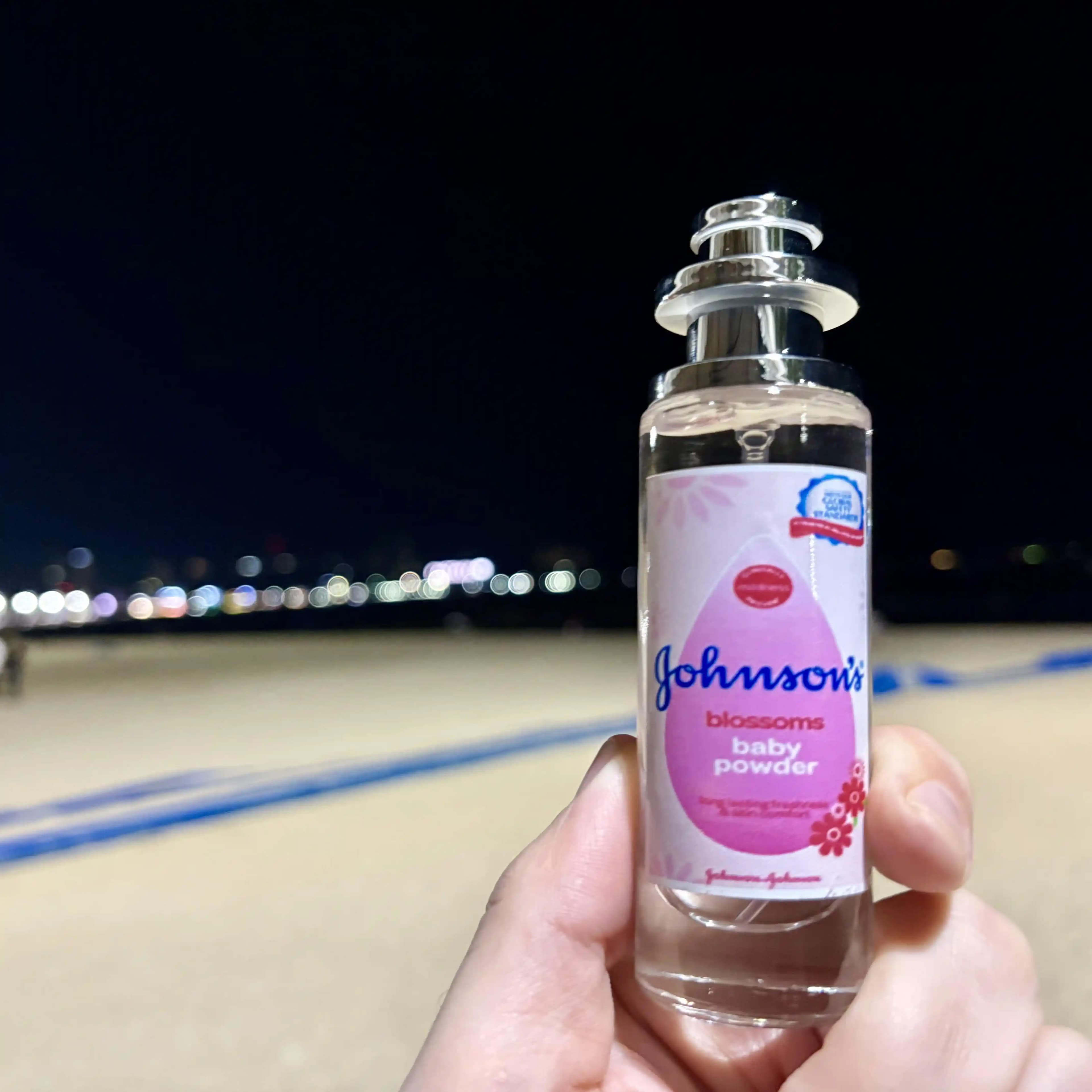 Tozlu Parfümler ve Bebek Pudrası Kokusunun Parfüm Dünyasındaki Yeri ve Özellikleri