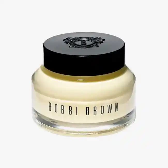 2010'lar ve Öncesinden Hâlâ Tercih Edilen Uzun Ömürlü Makyaj Ürünleri