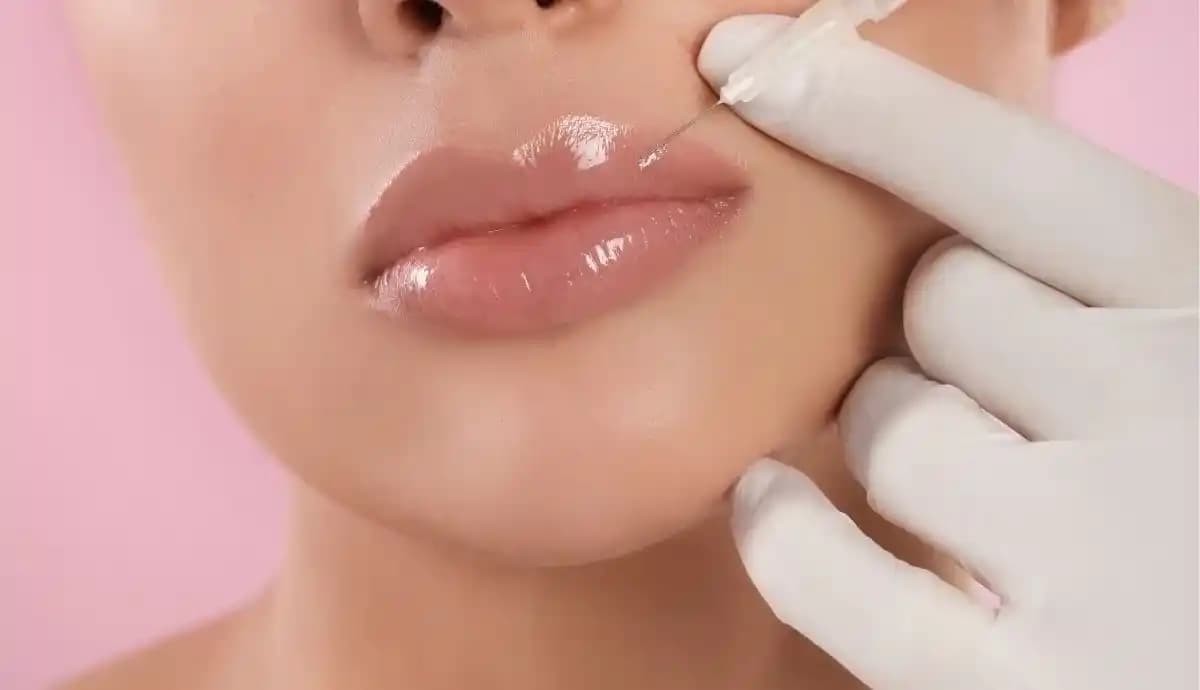 En Yoğun Dudak Dolgunlaştırıcılar: Yanma Hissi ve Kullanıcı Deneyimleri Üzerine Analiz