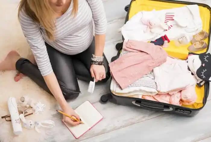 Hastane Çantası Hazırlarken Dikkat Edilmesi Gerekenler ve Kozmetik Malzemeler