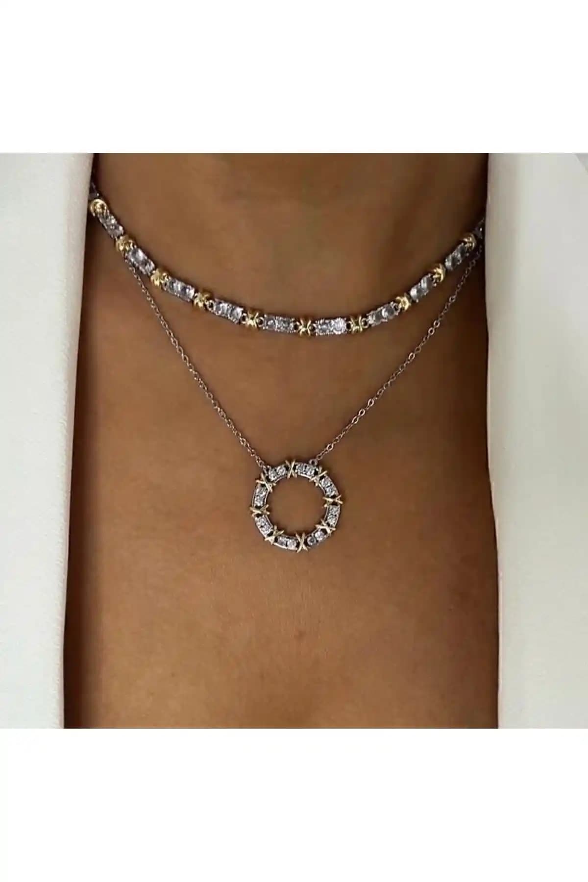 Chiaro Accessory: Zarif ve Dayanıklı Takı Parçası Günlük ve Özel Kullanımlar İçin