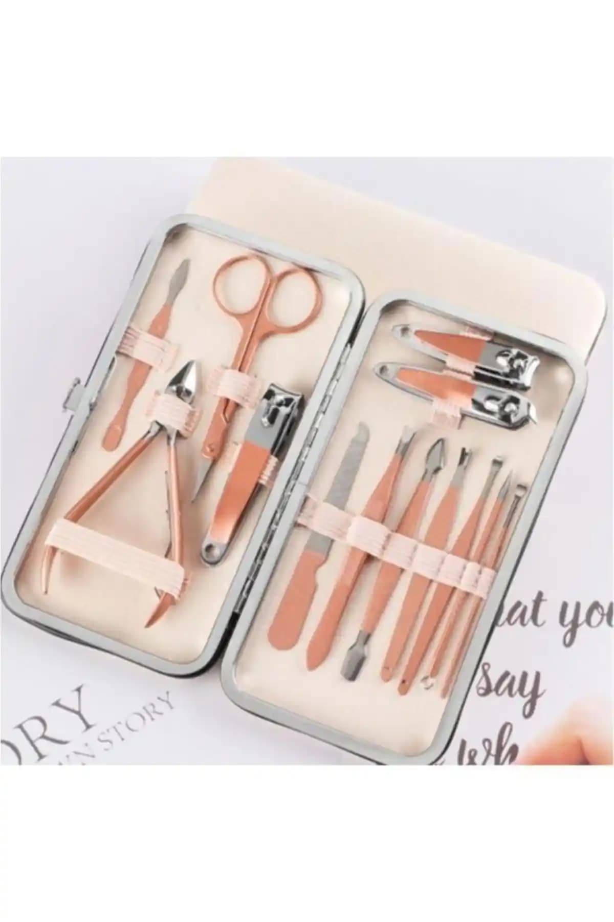 Genel Markalar Bej Çantalı Pembe 12 Parça Çelik Manikür Seti ile Profesyonel Bakım Deneyimi