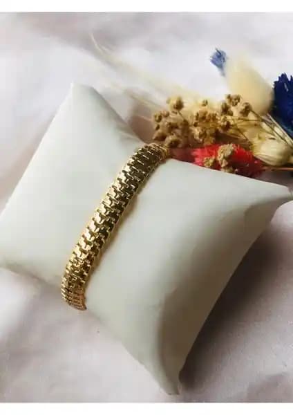 Kadınlar İçin Kararmaz Gold Bileklik: Şık ve Dayanıklı Takı Seçeneği