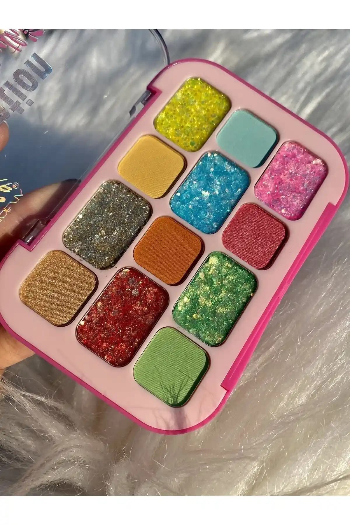 Makyajistan 12'li Intention Is Everything Far Paleti ile Çarpıcı Makyaj Deneyimi