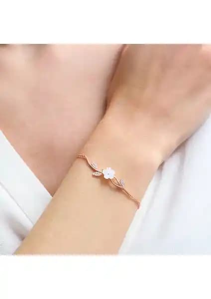Mia Vento Manolya Çiçeği Tutkusu Rose Renk Gümbüş Bileklik: Zarafet ve Şıklık İçin Modern Takı Seçeneği
