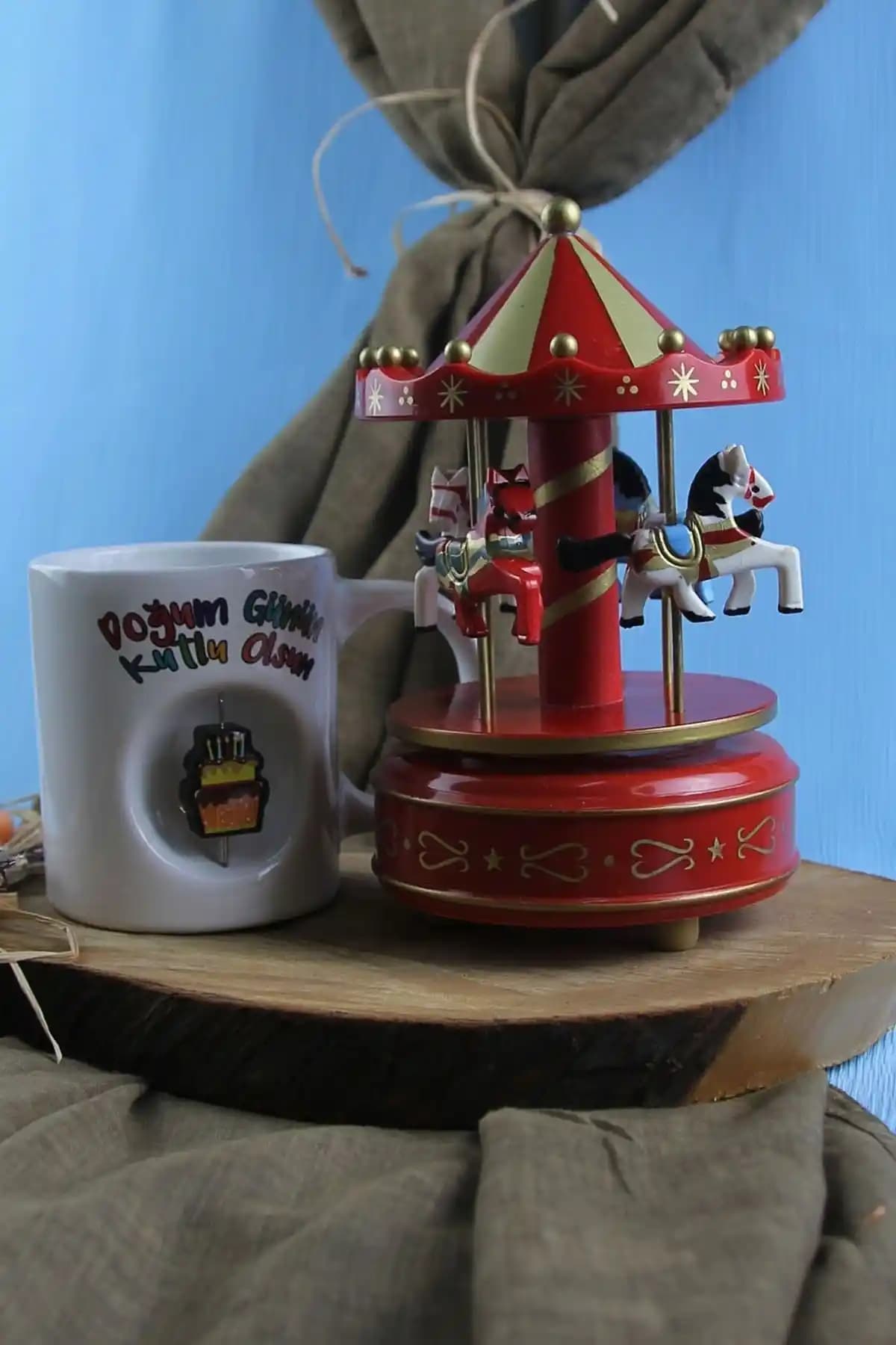 Moryconcept Doğum Günü Kutlu Olsun Yazılı Kupa Seti Nostaljik Kırmızı Renkli Dekoratif Ürün