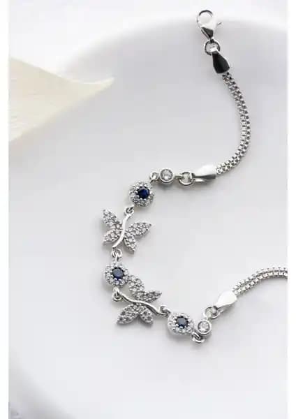 Nereze 925 Ayar Gümüş Çift Kelebek Mavi Taş Detaylı Bileklik Ürün Tanıtımı