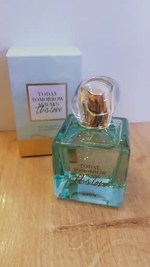 Avon Kadın Çiçeksi Parfümler: Doğadan İlham Alan Zarif ve Ferahlatıcı Kokular