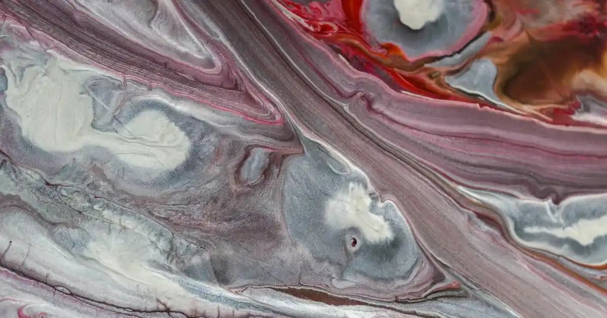 Avon Kadın Parfüm Setleri: Geniş Koku Seçenekleri ve Uygun Fiyatlı Kozmetik Ürünler