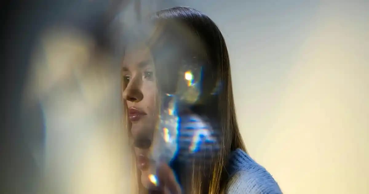 Avon Lip Gloss Serisi Tropical Twist ve Rusty Luster Renkleri İncelemesi