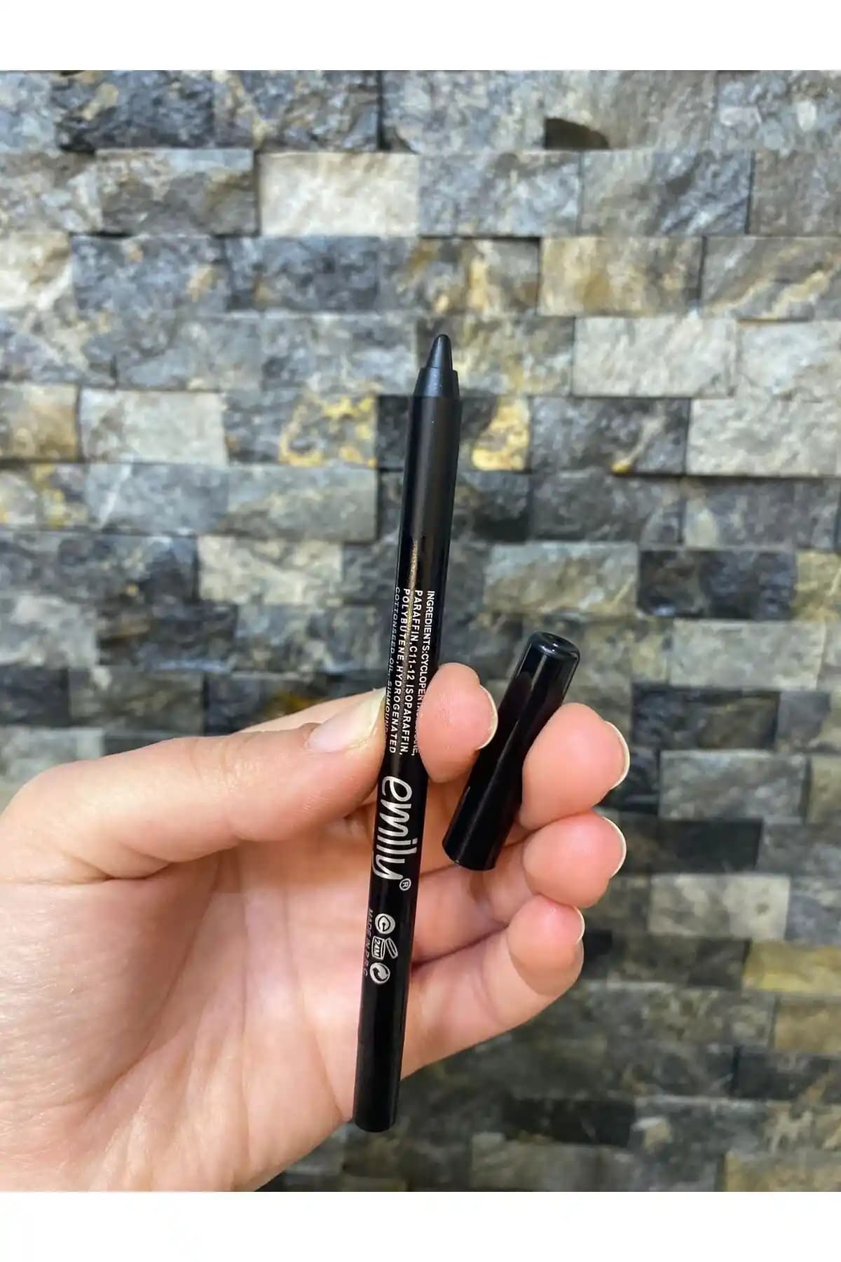 Emily Göz Kalemi Seçiminde Dikkat Edilmesi Gerekenler ve En İyi Markalar