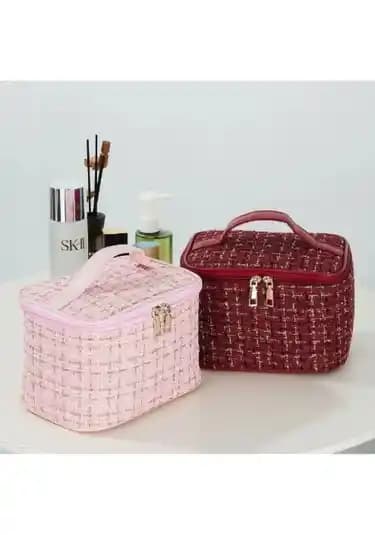 Fonksiyonel ve Şık Makyaj Çantası Modelleri: Güncel Trendler ve Seçim İpuçları