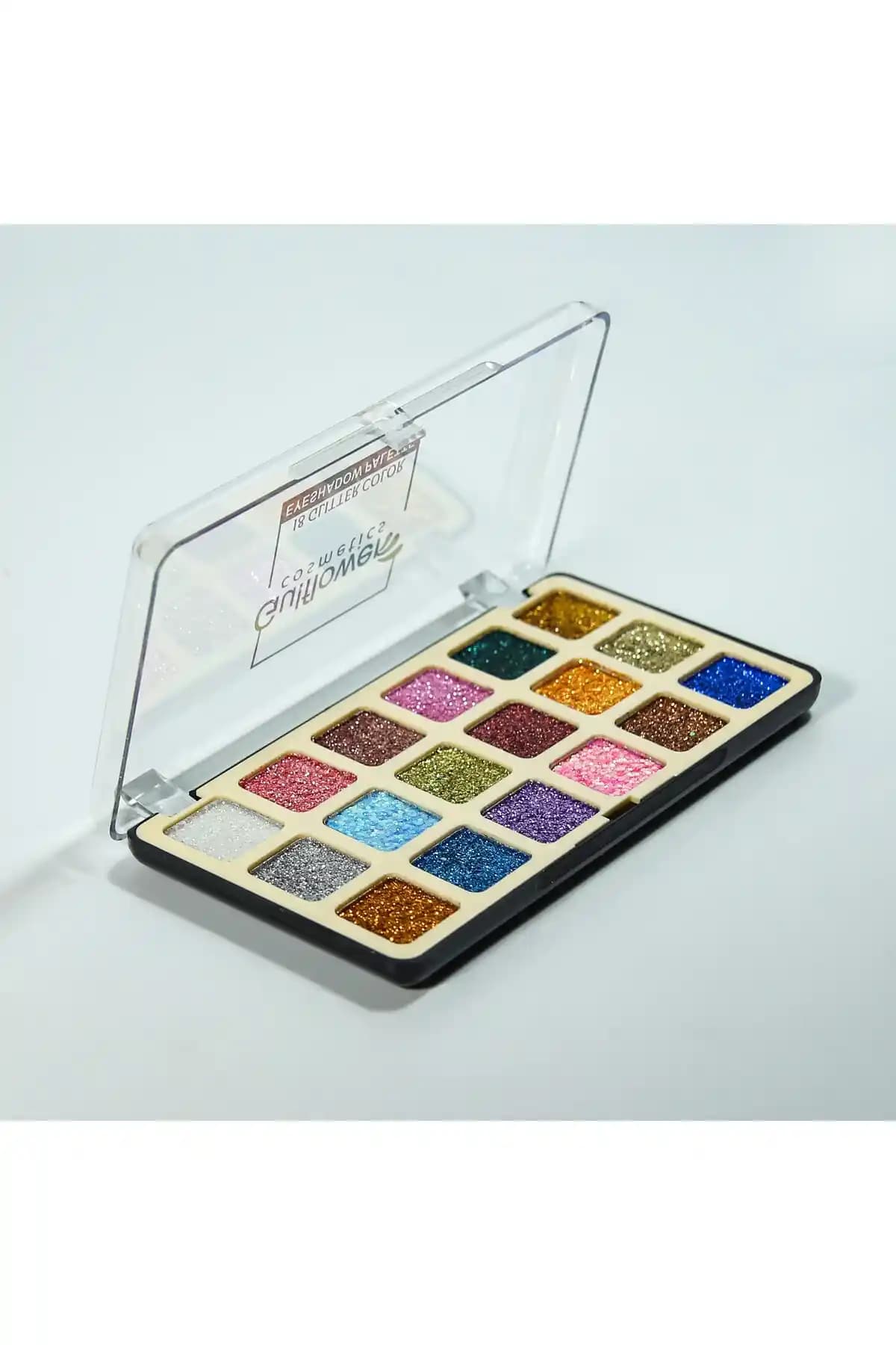 Glitterli Göz Farı Paletleri ile Parlak ve Çekici Makyajlar Nasıl Yapılır