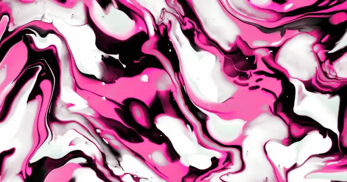 Gül Özlü Saç Şampuanları: Doğal İçeriklerle Saç Sağlığını ve Estetiği Destekleyen Ürünler