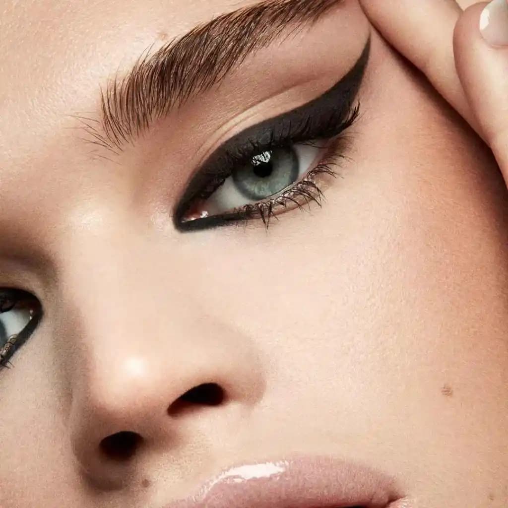 Güncel Güzellik Trendleri ve Farklı Eyeliner Modelleri Hakkında Bilmeniz Gerekenler