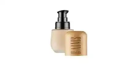 Günlük Kullanım İçin Doğal Fondöten Seçimi ve Uygulama Rehberi