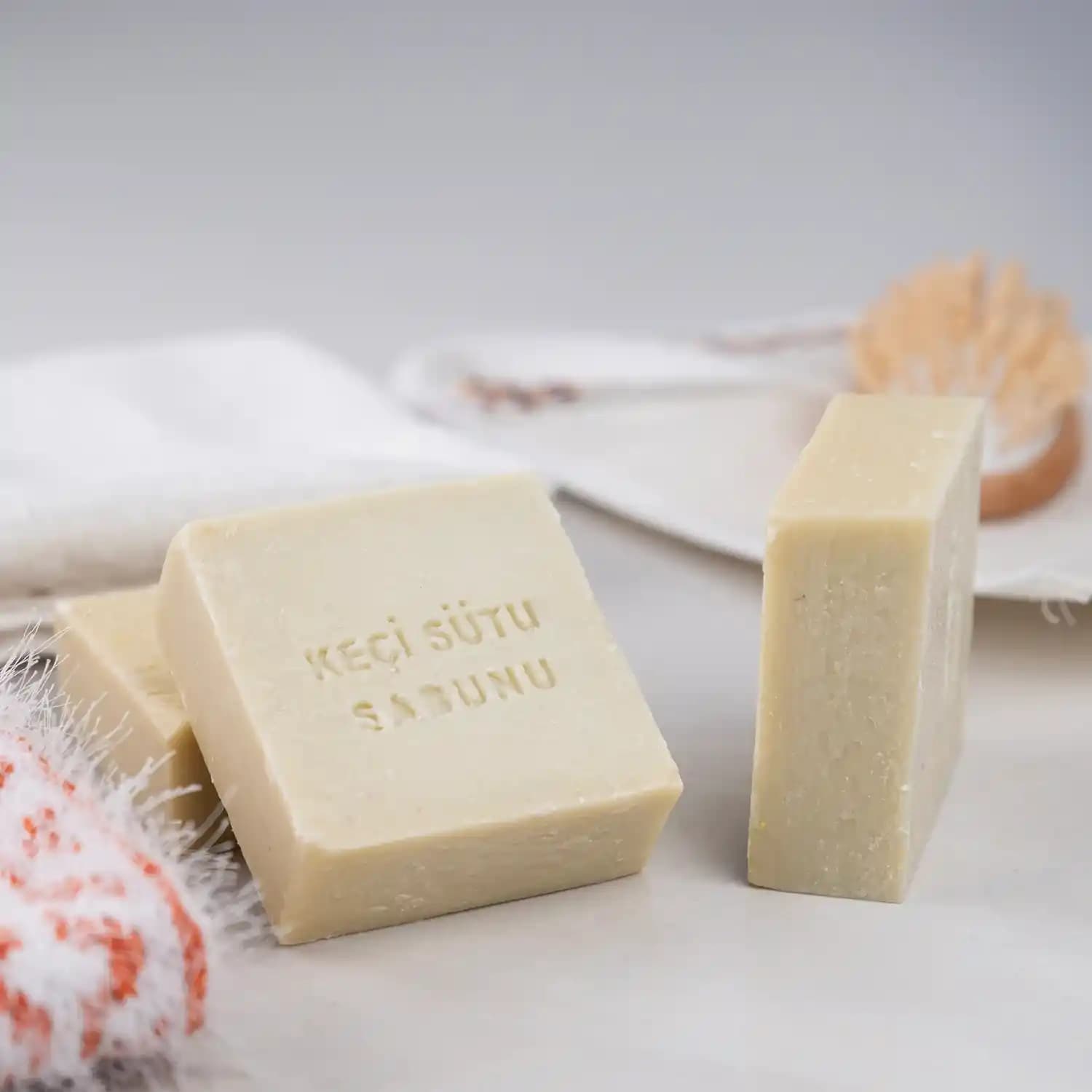 Hassas Ciltler İçin Doğal ve Güvenilir Sabun Seçenekleri ve Dikkat Edilmesi Gerekenler