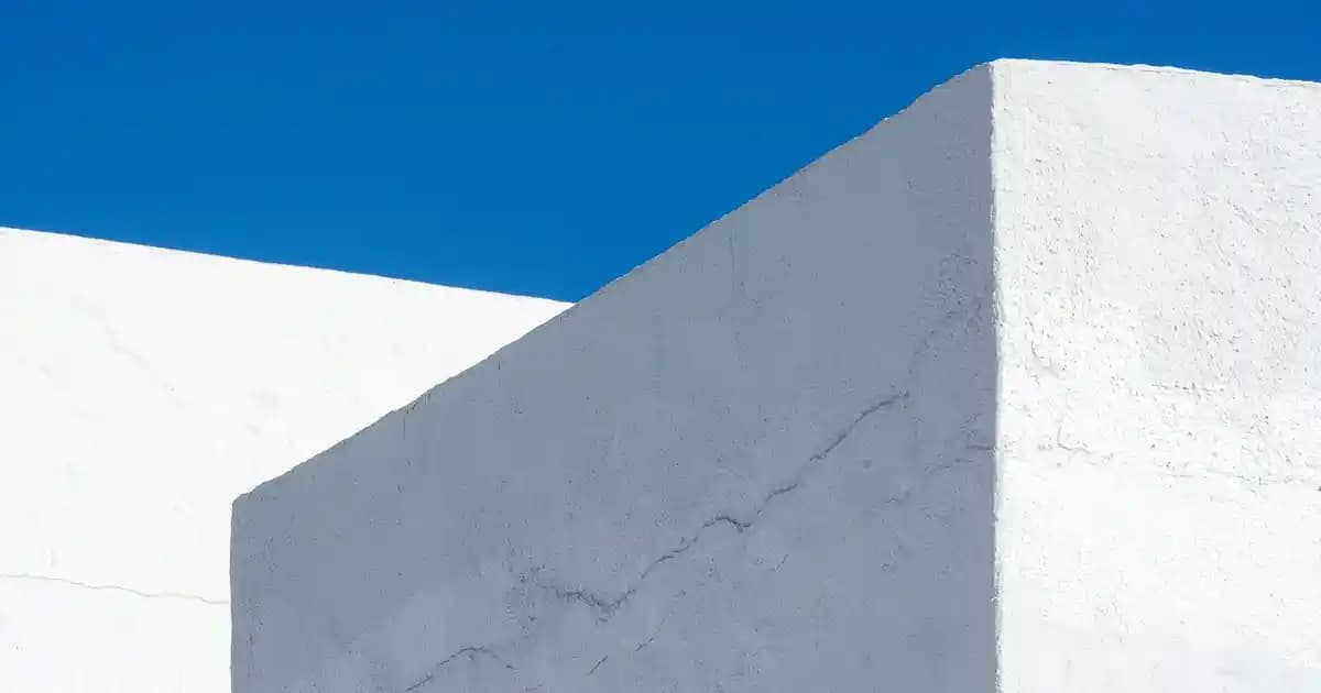 Kalıcı Eyeliner Uygulaması ve Göz Makyajında Kalıcılık Sağlama Yöntemleri