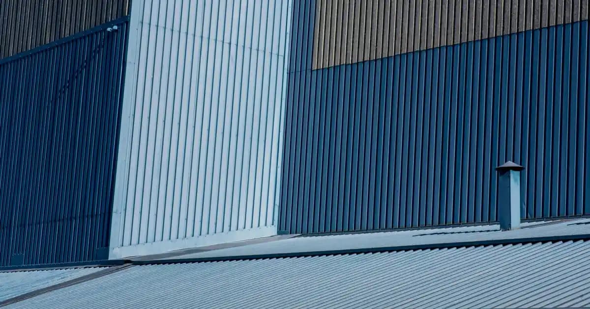 Saç Sağlığını Destekleyen Güçlendiren ve Parlaklık Sağlayan Serumlar Hakkında Bilgi