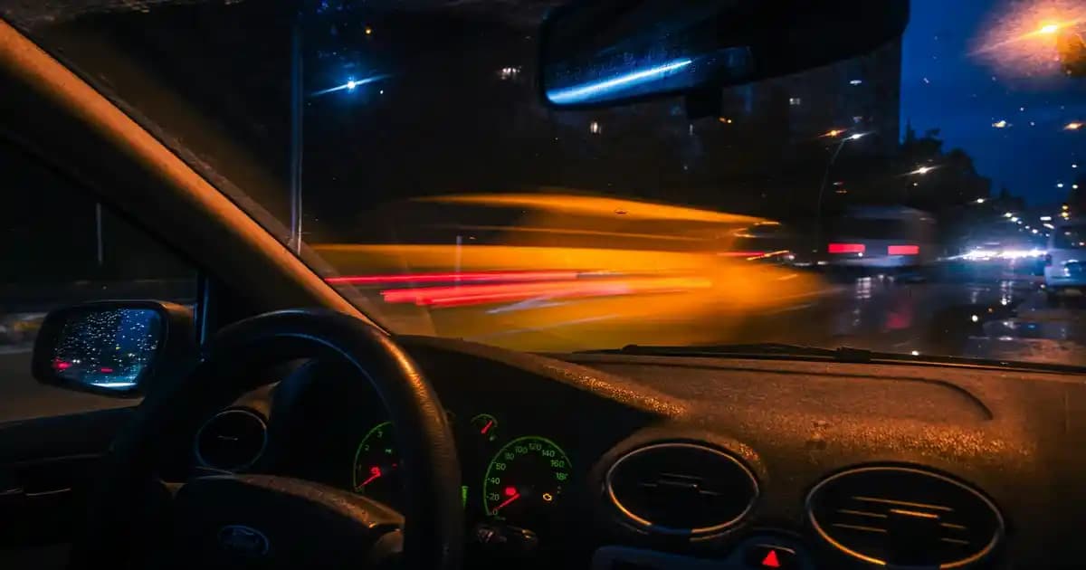 Siyah Saç Boyası Seçerken Dikkat Edilmesi Gerekenler ve En İyi Markalar