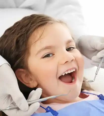 Çocuklar İçin Güvenli Diş Bakımı: Doğru Ürün Seçimi ve Uygulama Yöntemleri