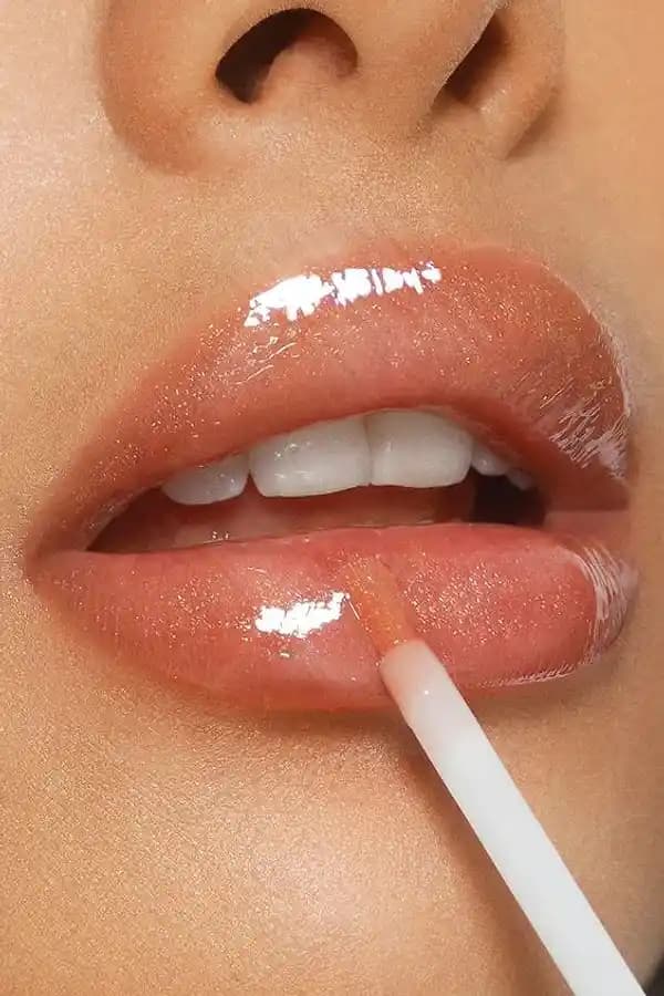 Güvenli Lip Gloss Kullanımı İçin Bilmeniz Gerekenler ve Uygulama İpuçları