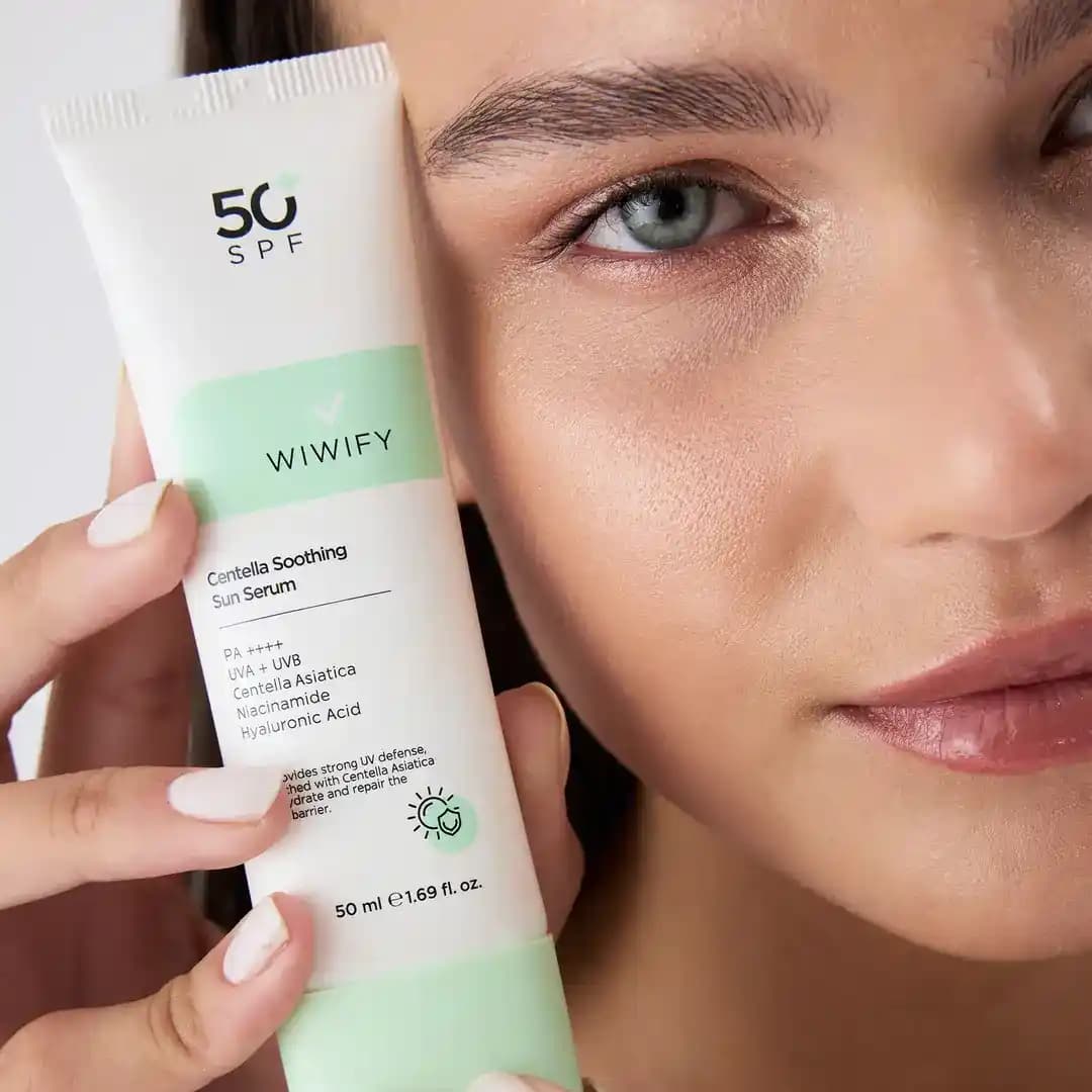 Hassas Ciltler İçin Kozmetik Seçimi ve Bakım Rehberi