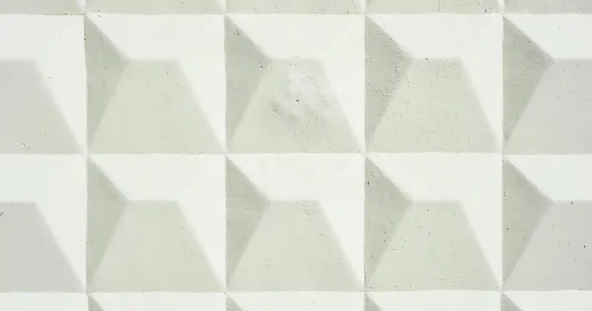 Kalıcı Dudak Kalemleri ile Gün Boyu Taze ve Belirgin Dudaklar