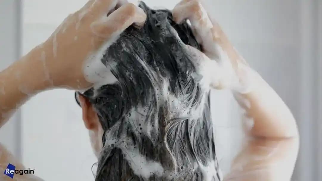 Kepek Şampuanlarının Doğru Kullanım Yöntemleri ve Saç Sağlığına Etkileri