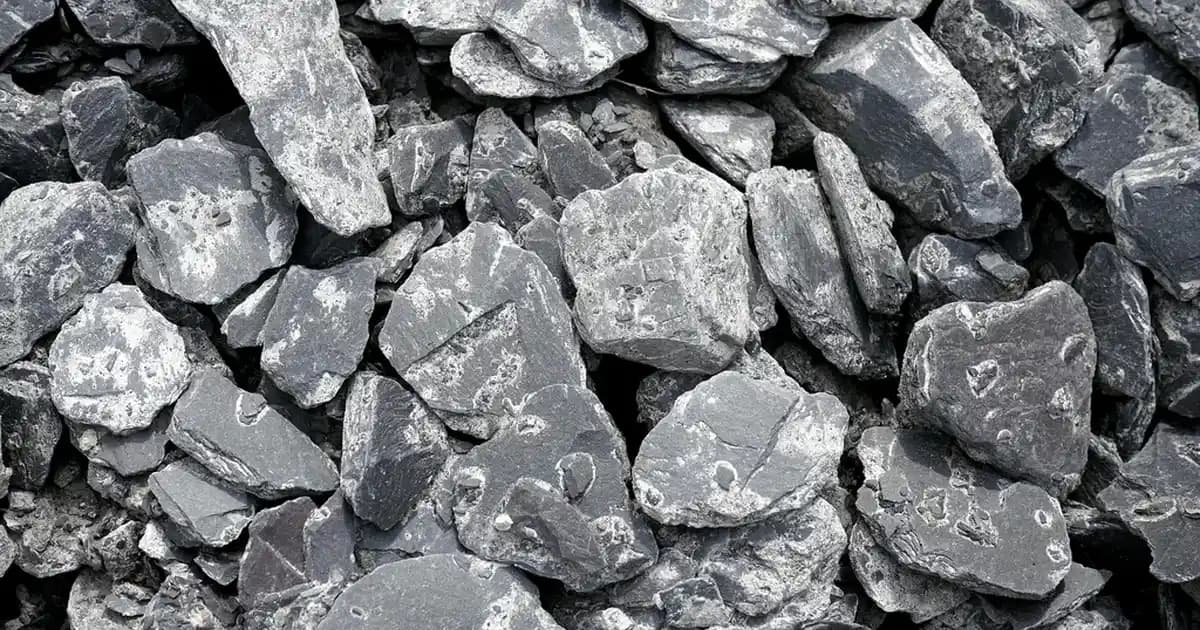 Kristal Deodorantlar: Doğal İçeriklerle Güvenli ve Etkili Koku Kontrolü Yöntemleri